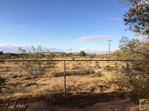 930 Dakota Ln, Landers, CA 92285 photo 18