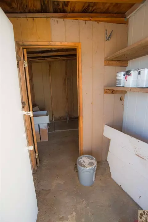 56285 Linn Rd, Landers, CA 92285 photo 5