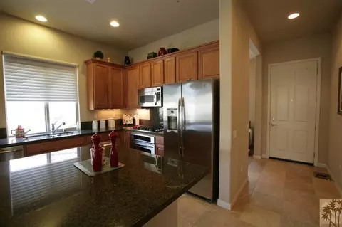 81674 Avenida Contento, Indio, CA 92203 photo 2