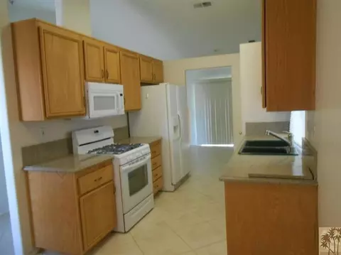 49820 Jade Way, Indio, CA 92201 photo 4