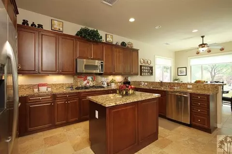 40164 Corte Esperanza, Indio, CA 92203 photo 3