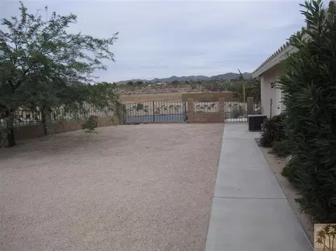 58390 Mountain Vw, Yucca Valley, CA 92284 photo 18