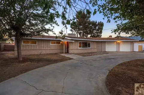 44410 3rd St E, Lancaster, CA 93535 photo 1