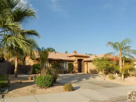45520 Coldbrook Ln, La Quinta, CA 92253 photo 2