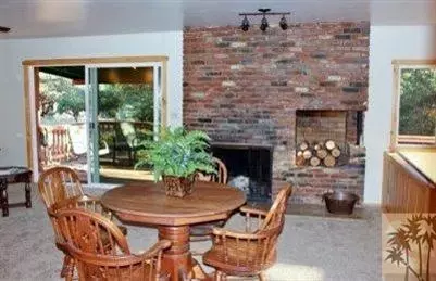 25050 Cascade Dr, Idyllwild, CA 92549 photo 6