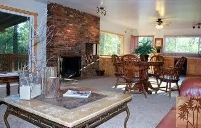 25050 Cascade Dr, Idyllwild, CA 92549 photo 2