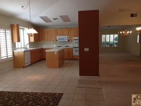 66 E Sutton Pl, Palm Desert, CA 92260 photo 5