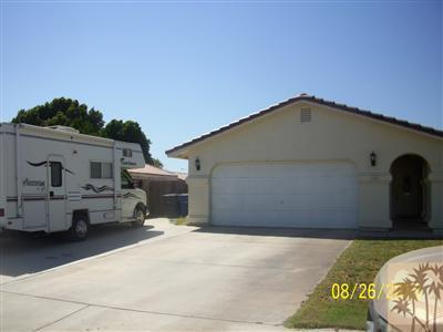 310 E Oasis St, Blythe, CA 92225 photo 2