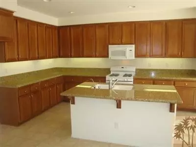 41194 Doyle St, Indio, CA 92203 photo 2