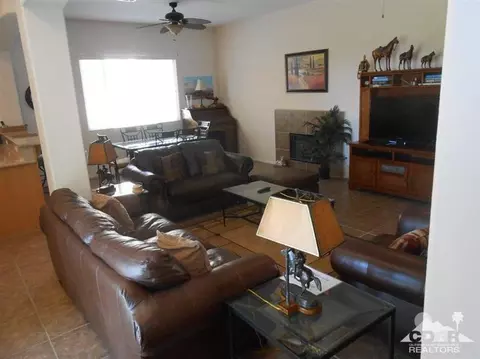 49814 Wayne St, Indio, CA 92201 photo 4