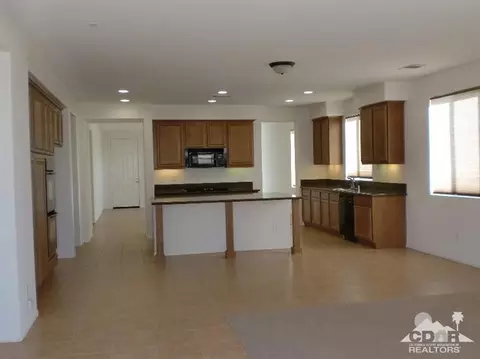 37337 Bradford Dr, Indio, CA 92203 photo 3