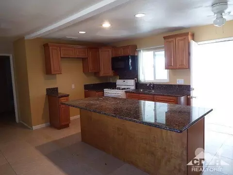 82639 Crest Ave, Indio, CA 92201 photo 6