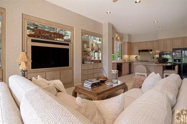  851 Mesa Grande Drive Dr, Palm Desert, CA 92211 photo 9