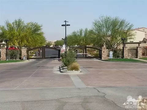 82797 Mount Riley Dr, Indio, CA 92203 photo 2
