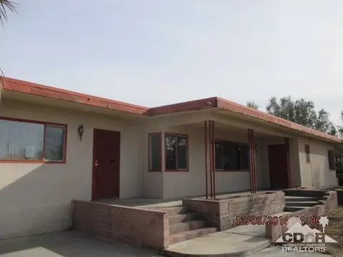 7631 Deer Trl, Yucca Valley, CA 92284 photo 2