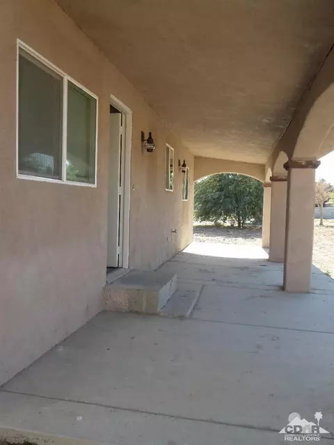 62300 Varga St, Thermal, CA 92274 photo 2