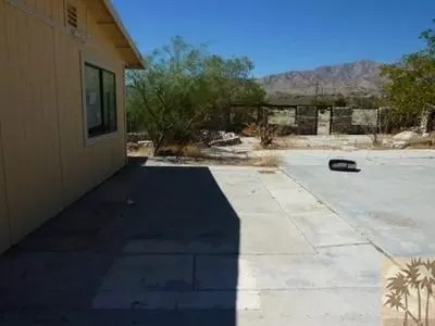 9164 T Circle Dr, Morongo Valley, CA 92256 photo 10