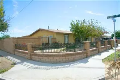 43122 Smoke Tree St, Indio, CA 92201 photo 2