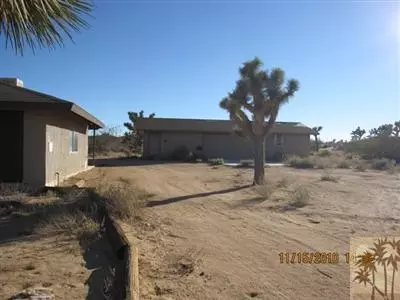 58564 Fancher Rd, Landers, CA 92285 photo 2