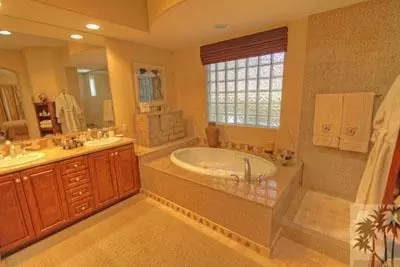 81934 Couples Ct, La Quinta, CA 92253 photo 11