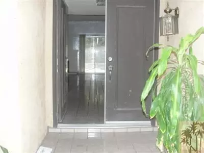 82208 Solano Ave, Indio, CA 92201 photo 2