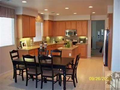 37814 Medway St, Indio, CA 92203 photo 2