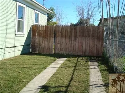 818 Webster St, Redlands, CA 92374 photo 3