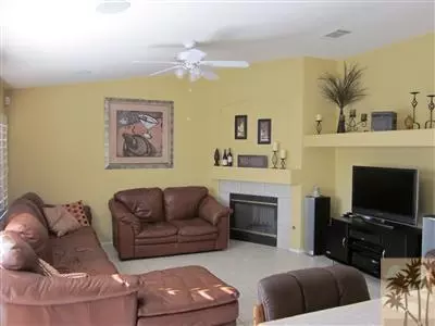 45605 Coldbrook Ln, La Quinta, CA 92253 photo 2
