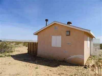 1825 Bourbon St, Landers, CA 92285 photo 14