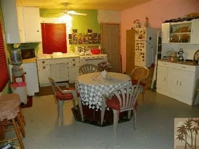 8140 Paradise Vw, Yucca Valley, CA 92284 photo 4