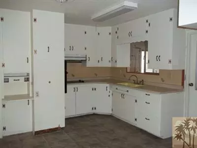 950 E Chanslor Way, Blythe, CA 92225 photo 3
