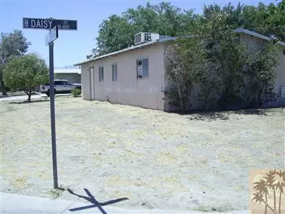 46651 Daisy St, Indio, CA 92201 photo 2