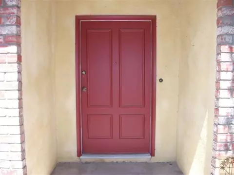 43882 Tracy Cir, Indio, CA 92201 photo 2