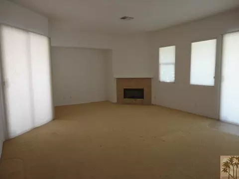 49473 Wayne St, Indio, CA 92201 photo 4