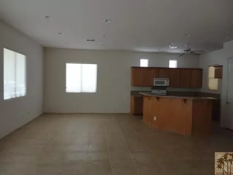 49473 Wayne St, Indio, CA 92201 photo 5