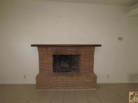 43900 Oasis St, Indio, CA 92201 photo 6