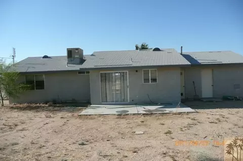 63379 Jadeite St, Joshua Tree, CA 92252 photo 2