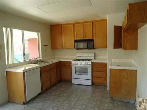 45938 Colgate Ct, Indio, CA 92201 photo 2