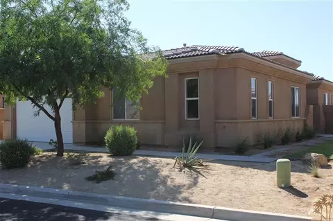39684 Dali Dr, Indio, CA 92203 photo 2