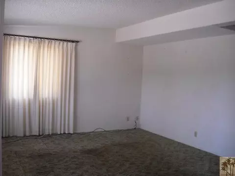 4975 Redding Dr, Yucca Valley, CA 92284 photo 9