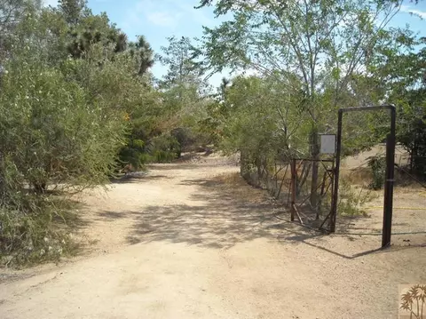4975 Redding Dr, Yucca Valley, CA 92284 photo 23