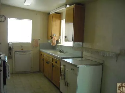 4975 Redding Dr, Yucca Valley, CA 92284 photo 11