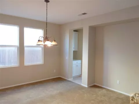 13259 Mammoth St, Hesperia, CA 92344 photo 15