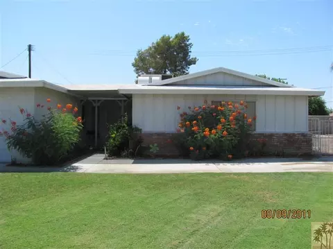 43921 Tracy Cir, Indio, CA 92201 photo 2