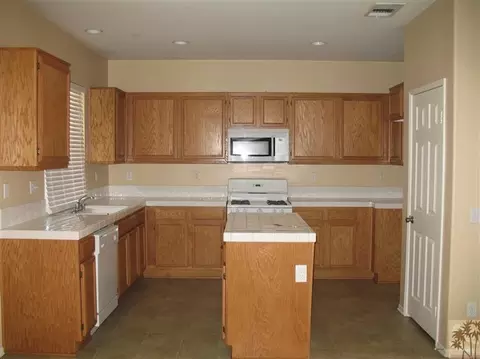 1482 Museo Way, Perris, CA 92570 photo 6