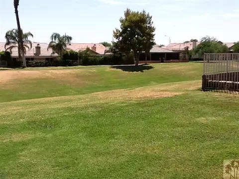 49312 Wayne St, Indio, CA 92201 photo 3