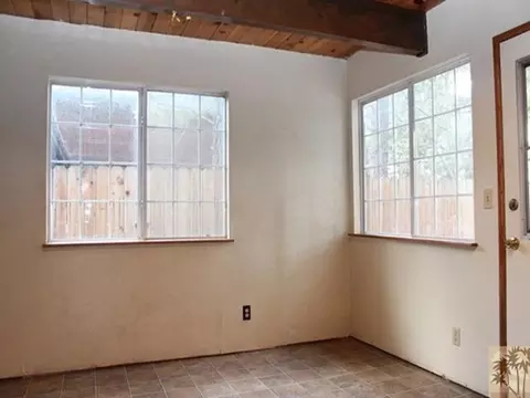 333 Grenfall Ln, Big Bear City, CA 92314 photo 5