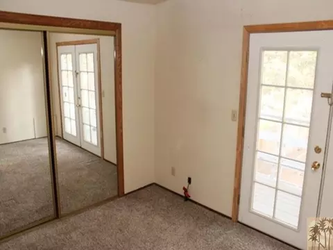 333 Grenfall Ln, Big Bear City, CA 92314 photo 4