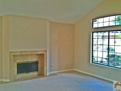 49005 Tango Ct, La Quinta, CA 92253 photo 5