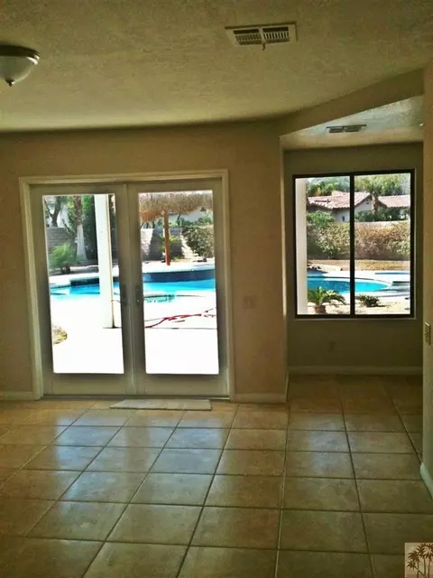 49005 Tango Ct, La Quinta, CA 92253 photo 8